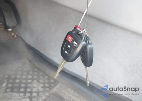 2017 Toyota Camry Le z USA, uszkodzony, nr VIN 4T1BF1FK3HU413455